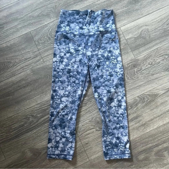 Run with the Waves Crop 21" - Picture 3 of 8